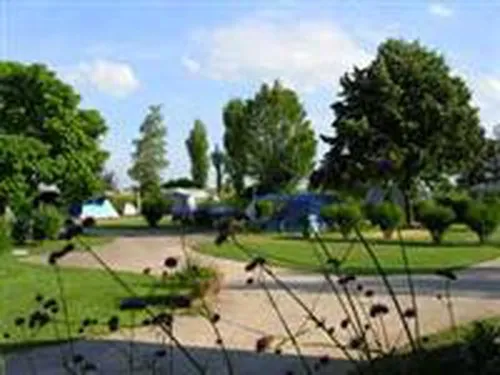 Camping Les Reflets de St Pierre 5
