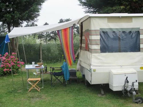 Camping Les Tamaris 4
