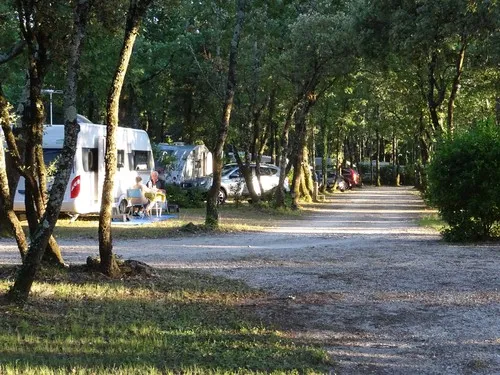 Camping Les Truffières 8