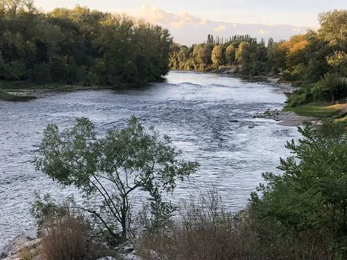 Camping L'ile Sur Mezelet 3