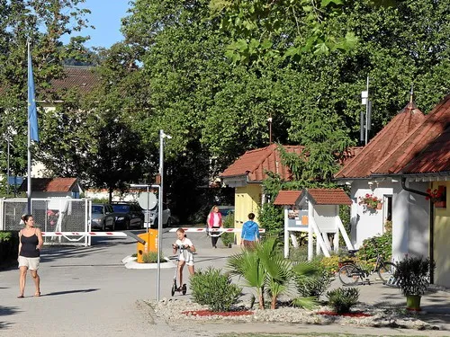 Camping Lörrach - Drei-Länder-Camp 8