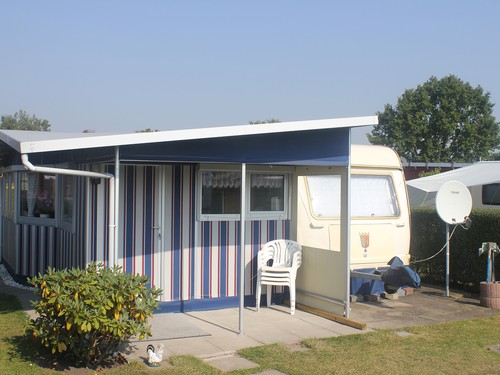 Camping Mare image 2