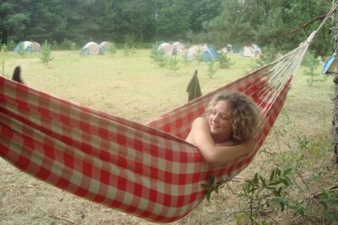 How far from the river is Camping Memorial - ethnographic complex Zabrodje?