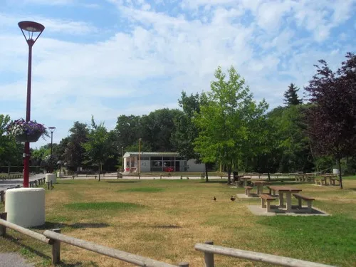 Camping Municipal De L'ile De La Ronde 5