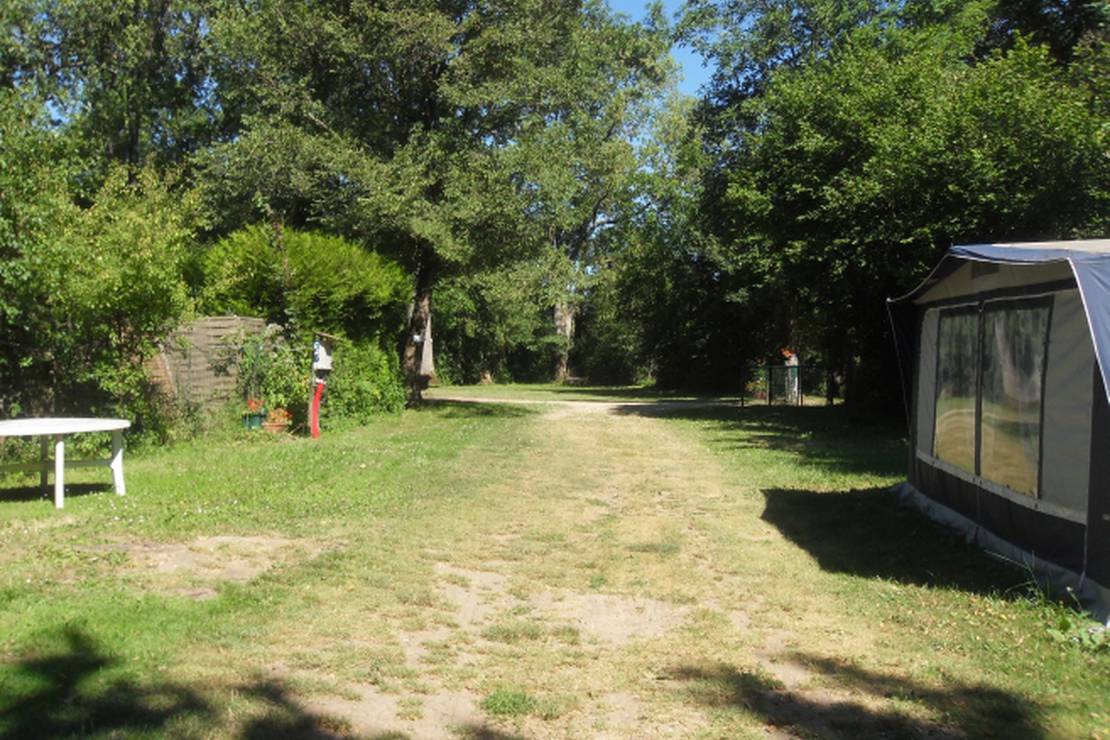 Camping Municipal de Pagny La Ville 4