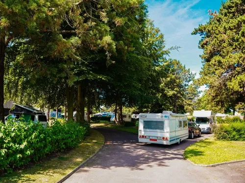 Camping Municipal des Bords de l'Aure 4