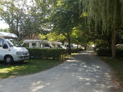 Camping Municipal La Riviere 5