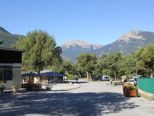 Camping La Rochette Onlycamp 4