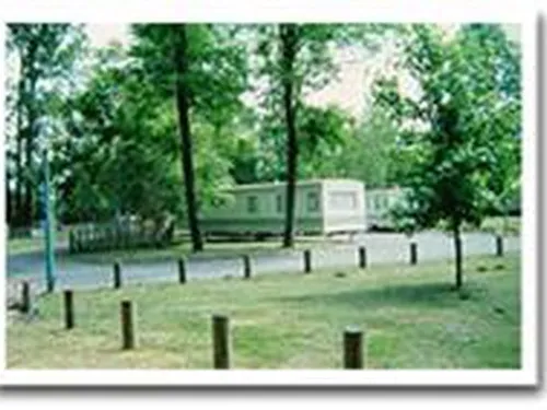 Camping Municipal Les Airials 2