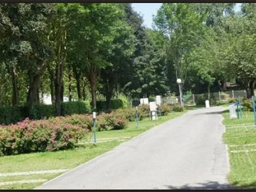 Camping Municipal Les Marguerites Du Mail 3