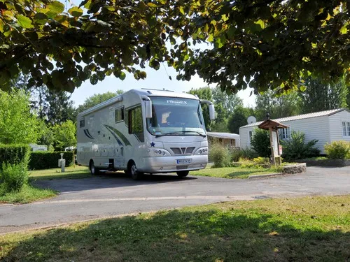 Camping Paris Beau Village 8