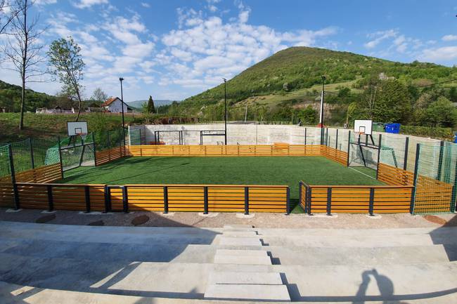 Multifuncional playground
