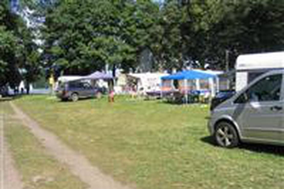 Camping przy Gospodzie pod Czarnym Łabędziem 4