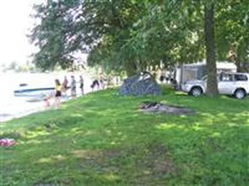 Camping przy Gospodzie pod Czarnym Łabędziem 5