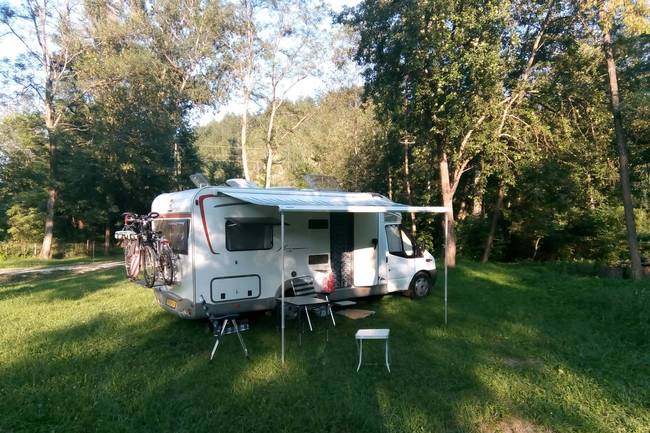Camping River image 3