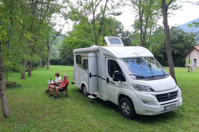 Camping River image 5