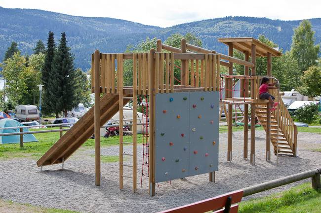 Neuer Kinderspielplatz 2012