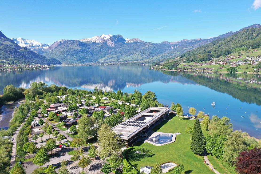 How far from the beach is Camping Seefeld Park Sarnen *****?