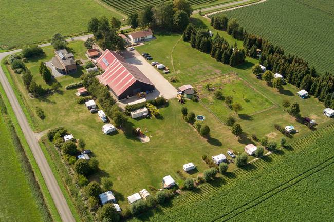 kampeerterrein van 2 hectare