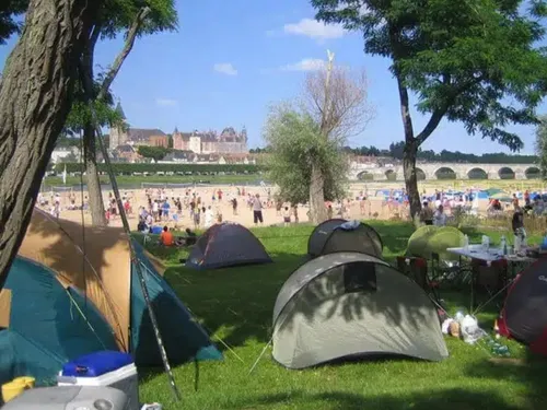 Camping Touristique de Gien 3