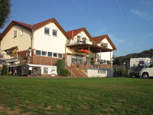 Camping am Rhein – Uferwiese 7