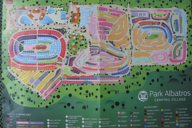 Plan Camping Village, WoMo- und Wohnwagenplätze direkt an der Poolanlage