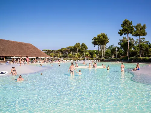 hu Park Albatros village 6