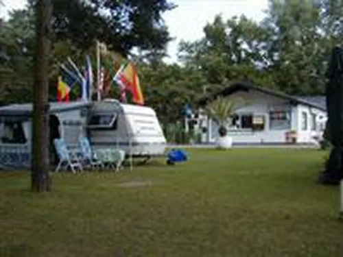 Camping Waldbad 4