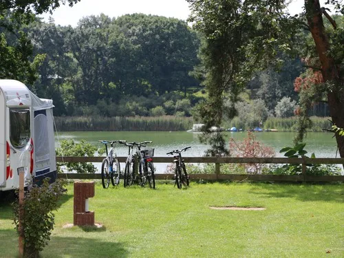 Camping- & Ferienpark Buntspecht 6