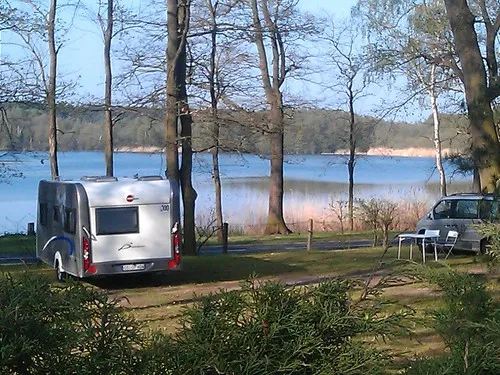 Campingpark & Wohnmobilhafen Am Gr. Lausiger Teich 4