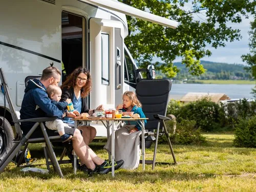 **** Superior Campingplatz Gunzenberg Talsperre Pöhl 7