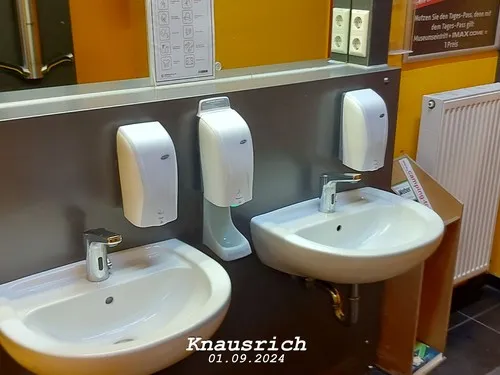 Caravanpark am Technik Museum 7