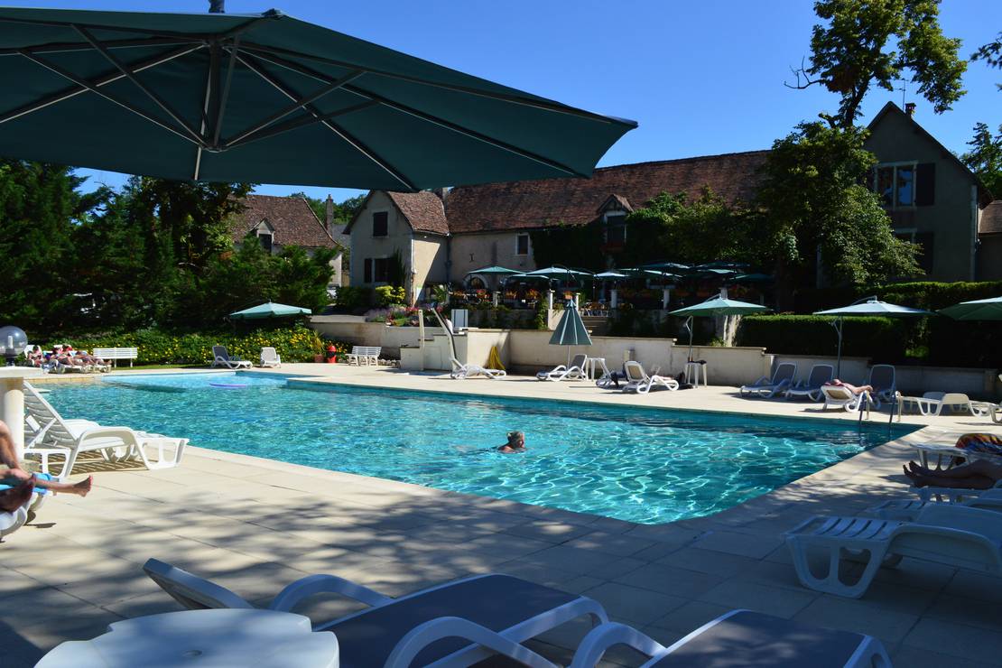 Château De Lacomté Country Club Camping 4