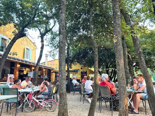 Domaine des Chênes Blancs*** 3