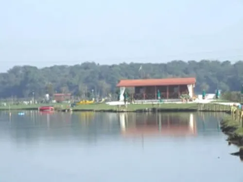 Farm Camping Lago Le Tamerici 7