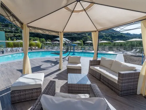 Freeride Outdoor Village 6