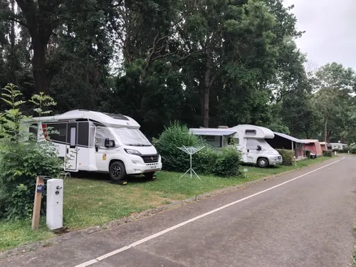 Flower Camping Des Vallées 5