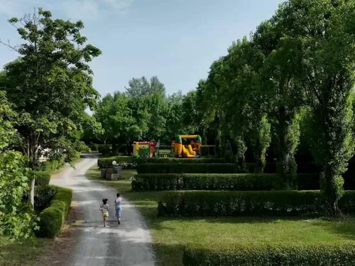 Flower Camping du Port Caroline 5