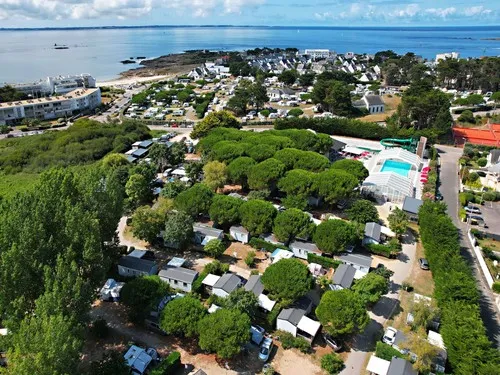 Flower Camping le Bois d'Amour 4