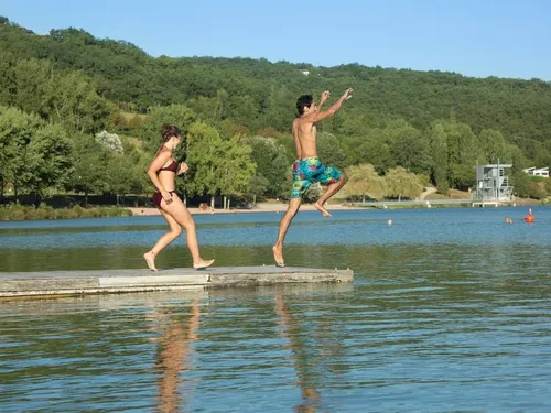 Flower Camping Le Lac du Causse 3