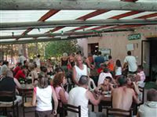 Flower Camping le Relais de la Bresque 3