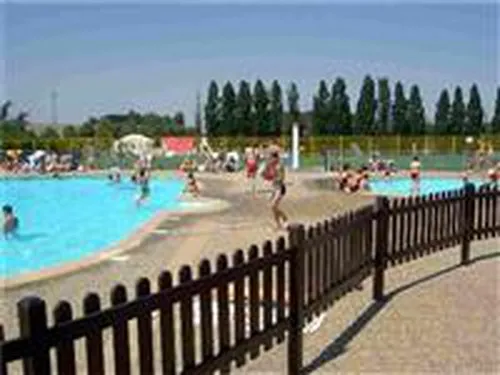 Hôtel de Plein Air du Centre De Loisirs 5