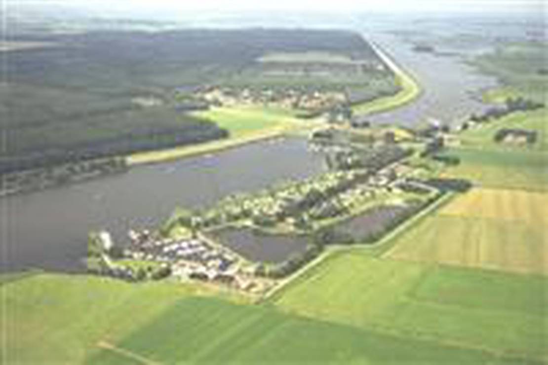 Jachthaven-camping Roggebotsluis 4