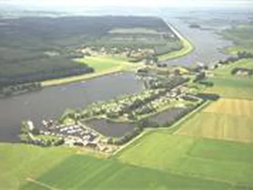 Jachthaven-camping Roggebotsluis 3