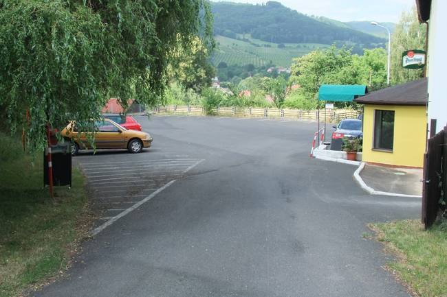 Parkoviště Hotel a kemp Formule Děčín
