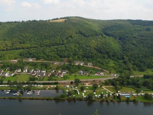 KNAUS Campingpark Burgen/Mosel**** 3