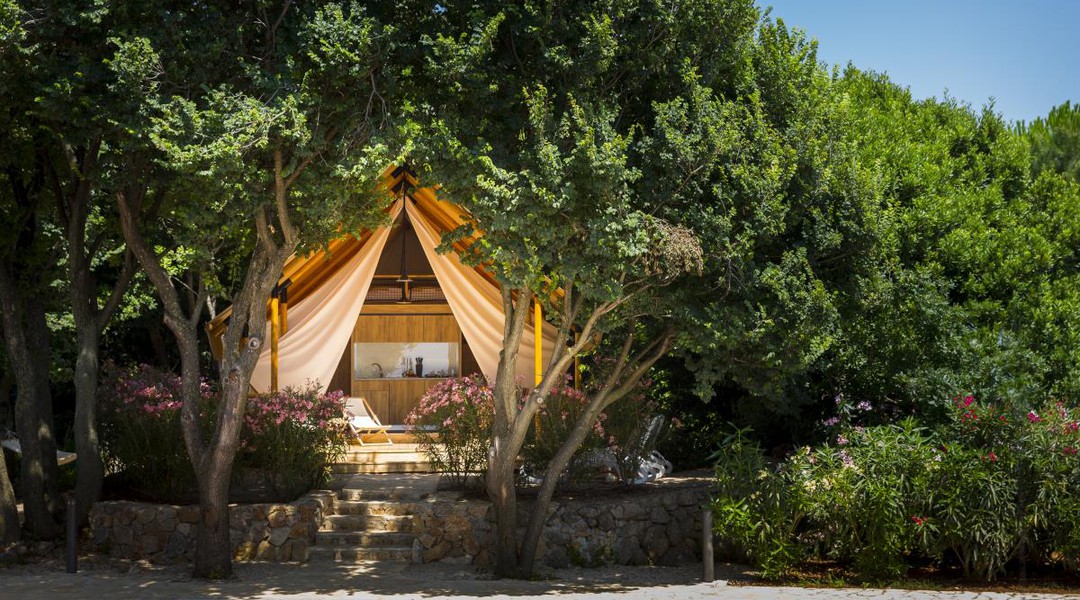 Top 10 Campgrounds and RV Parks Alexandria, Virginia and most are just a quick drive from Washington D.C. Alexandrias Old Town is a popular Daily/Weekly/Monthly Rates: Call for rates # of RV Sites: 100 Full Hookups: Yes 30/50 Top 10 Campgrounds & RV Parks in Alexandria, Virginia