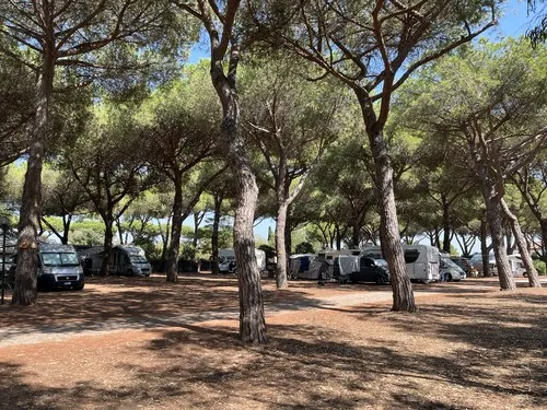 La Pampa Parking Area & Camp 5