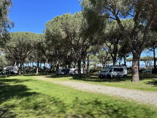 La Pampa Parking Area & Camp 3