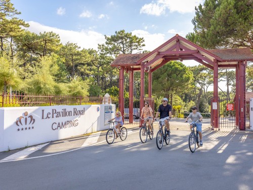 Le Pavillon Royal image 1